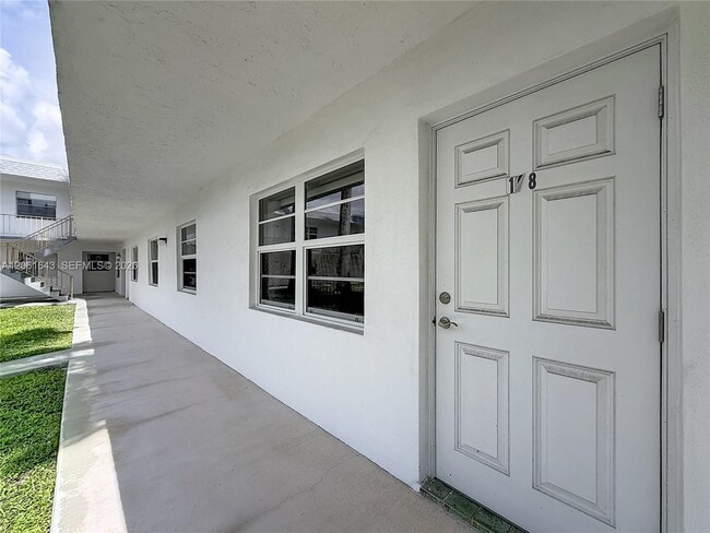 Photo - 6211 SW 37th St Unit 108