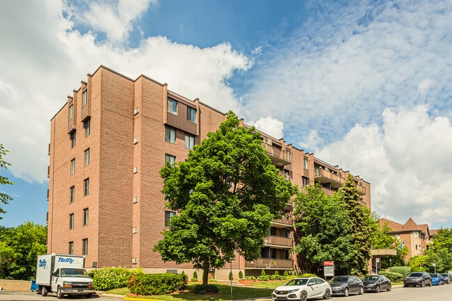 Building Photo - Le Villeroy