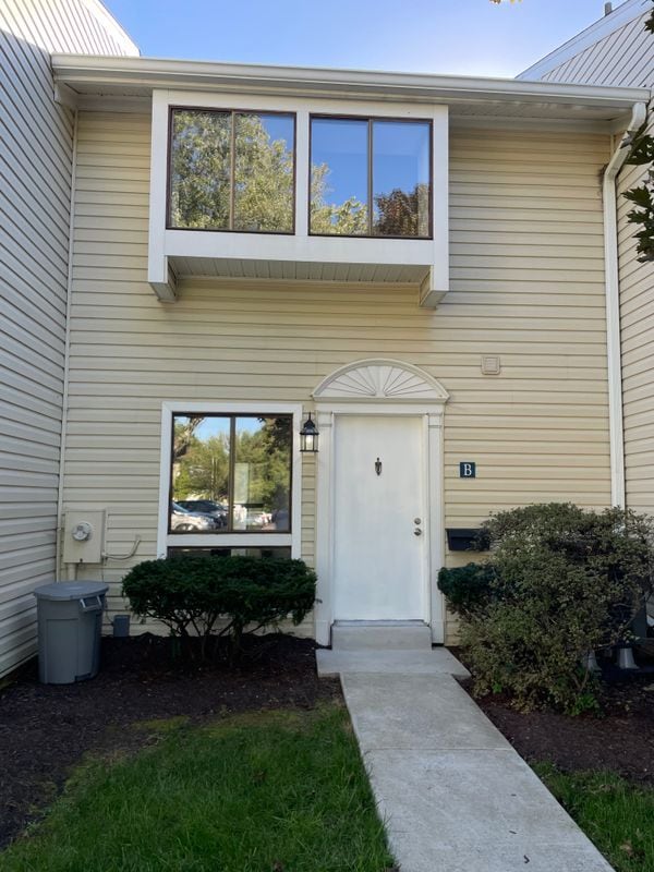 Photo - 290 Hilltop Ln