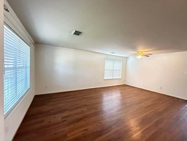 Photo - 4710 Meadowthorn Ct
