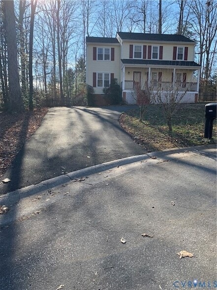 Building Photo - 6904 Deer Thicket Dr