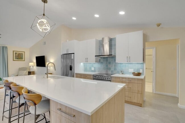 Building Photo - 1740 NW 21st Ct Rental