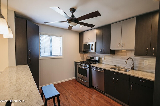 Photo - 1601 Alpine Trail