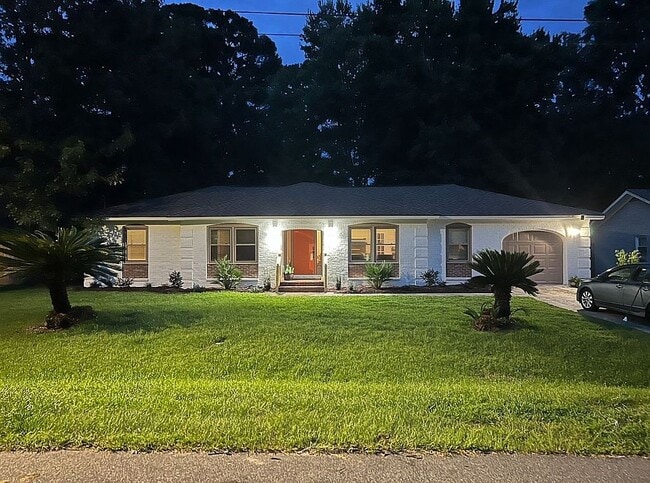 Photo - 2117 Chancellory Ln