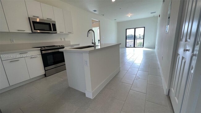 Photo - 8167 NW 41st St Unidad E-307