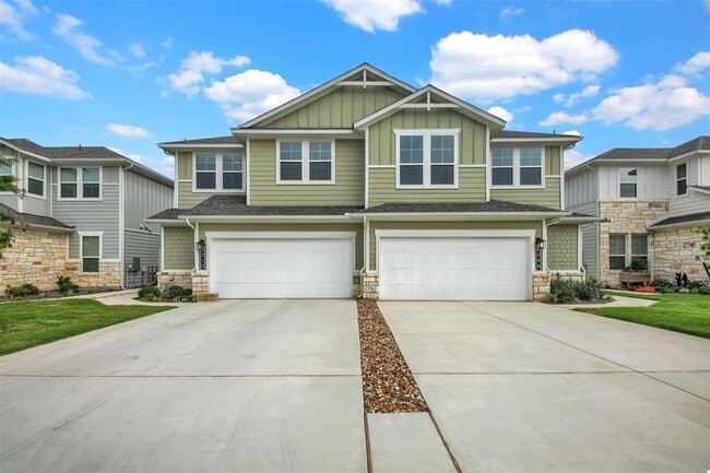 Photo - 208 Mirabeau Way House