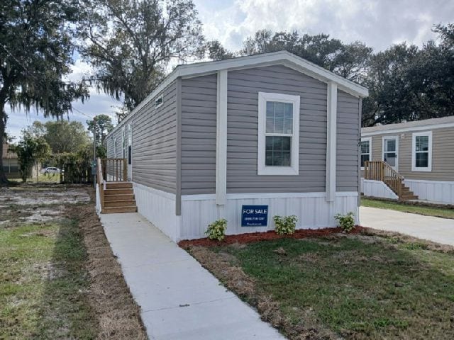 Building Photo - 2164 Greenbrier Village Loop