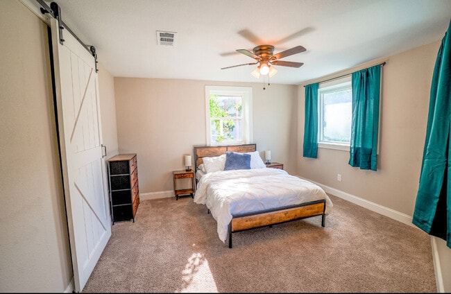 Photo - 23 E Brainerd St