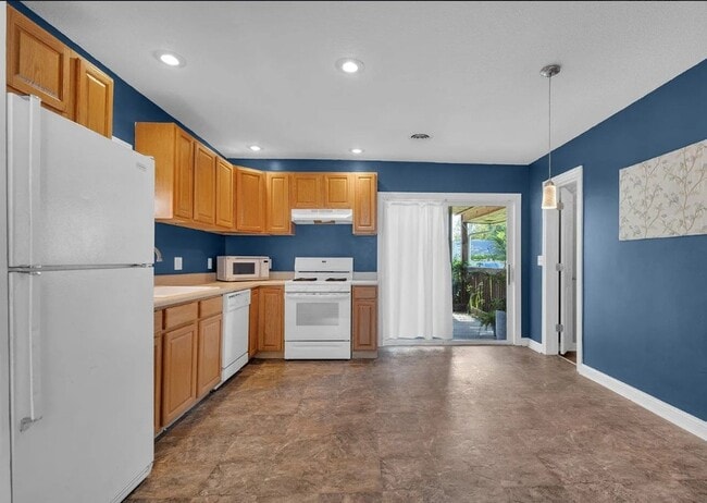 Photo - Great one bedroom - Located in Rock Island