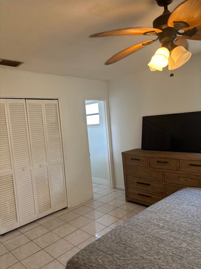 Photo - 4180 NW 11th Ave