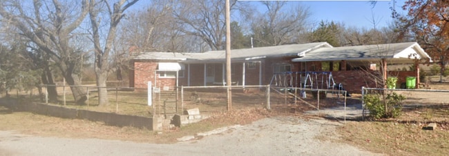 Building Photo - 22995 W Hwy 16 Rental