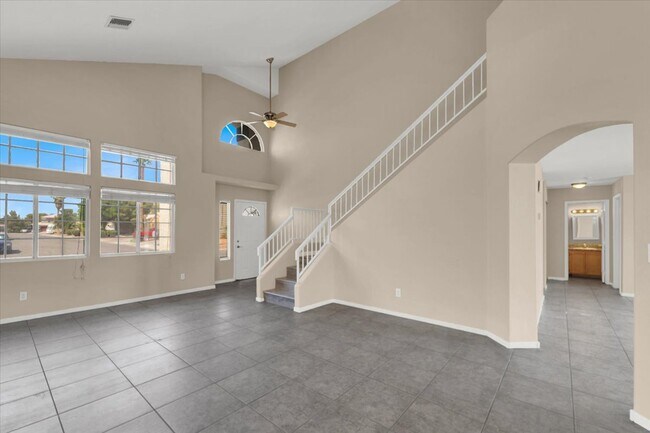 Photo - 4646 Spruce Oak Dr