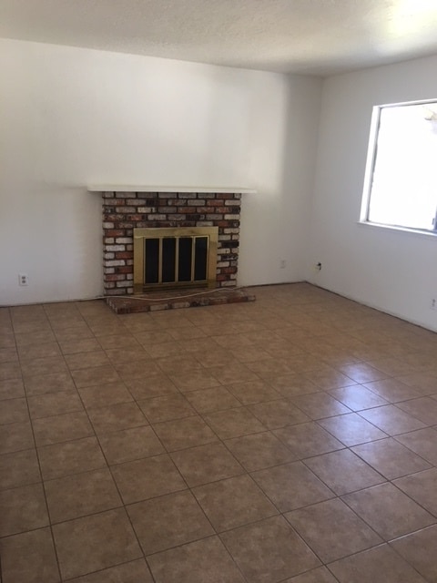 Photo - 4 Bedroom Home! Close to Shopping Centers & CHS Attendance!