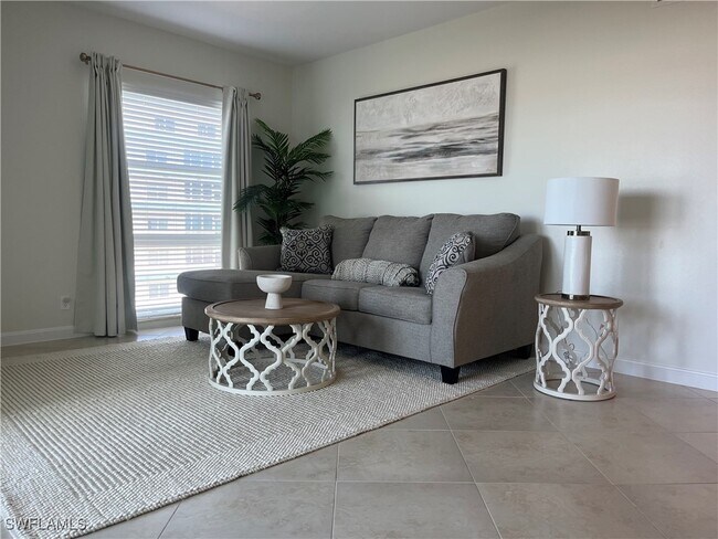 Photo - 500 Saturn Ct Unidad 46