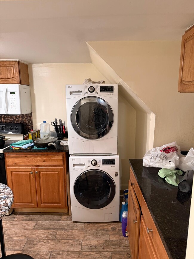 45 School St Unit B