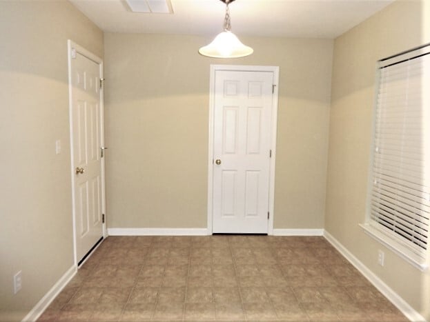 Photo - 8740 Red Oak Dr