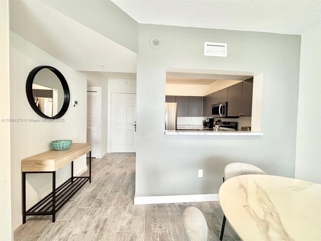 Photo - 3020 NE 32nd Ave Unit 610