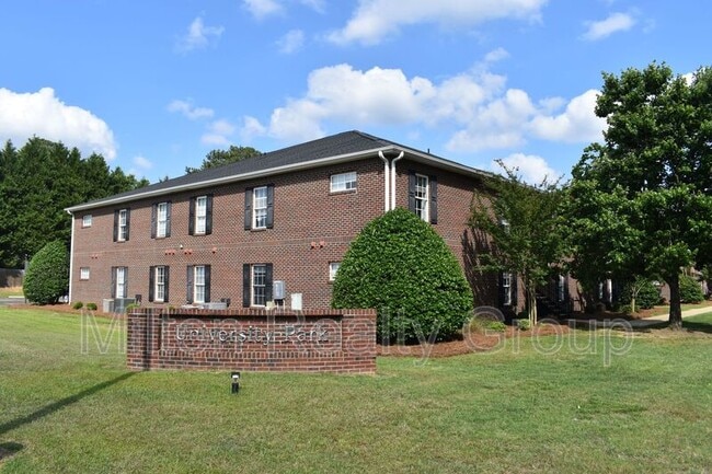 University Park Apartments - University Park Apartments