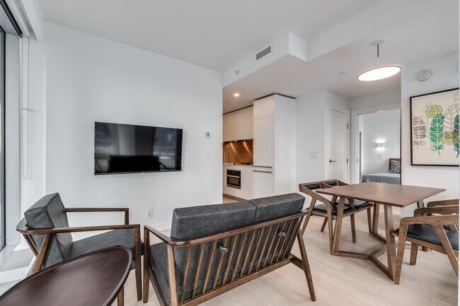 Photo - 1480 Howe St