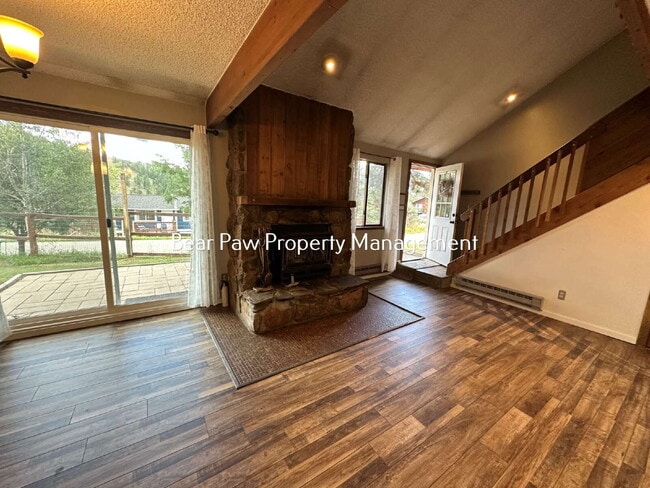 "Charming 2-Bedroom Duplex in Kittredge"