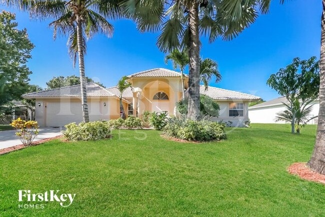 Photo - 562 SW Dairy Rd