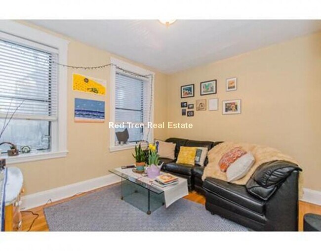 Photo - 7 Lothian Rd Unit 3
