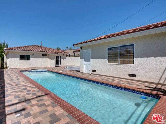 Photo - 712 N Vista St