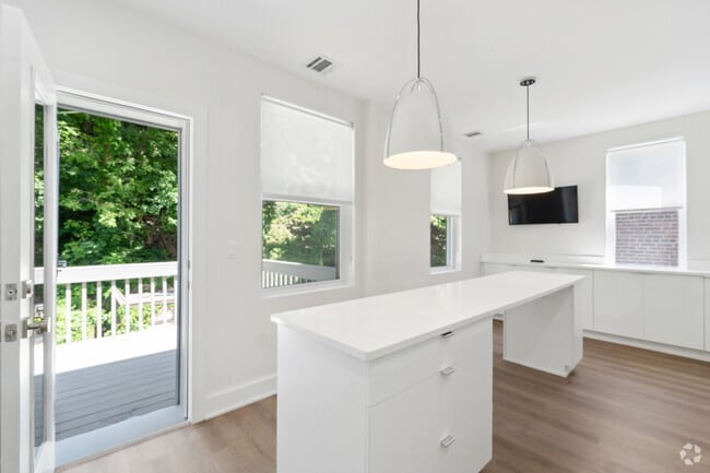 Building Photo - 632 Boulevard E Unit #2 Rental