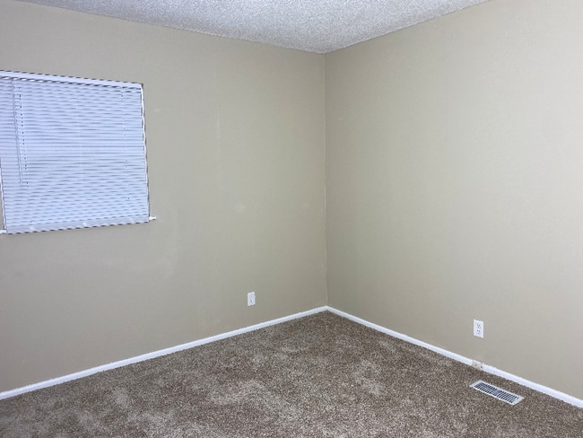 Photo - 2446 Quail Dr