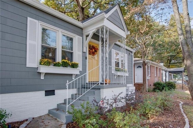 Photo - 1426 Clermont Ave