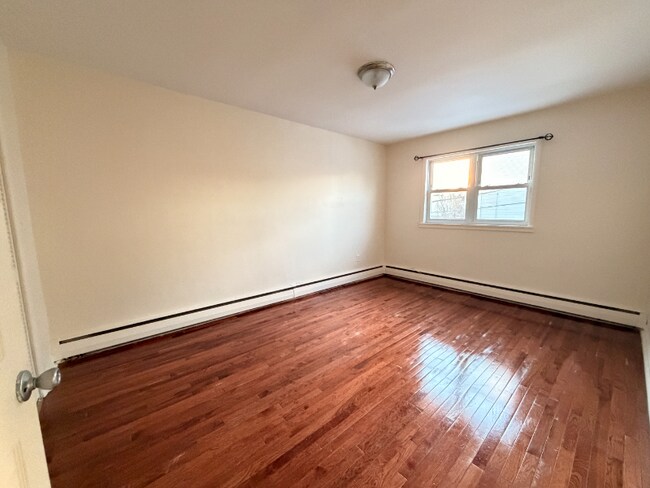 Photo - 1163 Havemeyer Ave Unidad 2