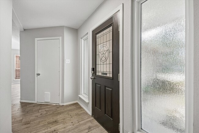 Photo - 16723 Colony Bend Dr