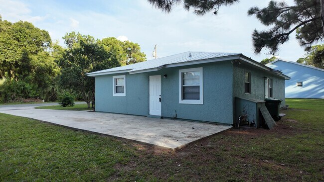 Photo - 1605 N 42nd St