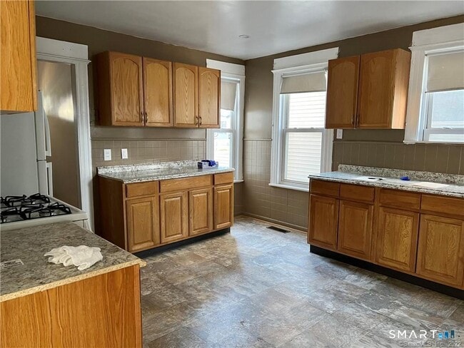 Photo - 265 Bunnell St Unit 1