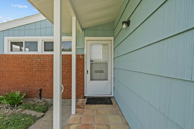 Photo - 13 Lyncrest Dr