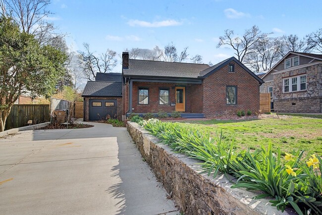Photo - Stunning 5BR/3.5BA historic home located near Hillsboro Village!