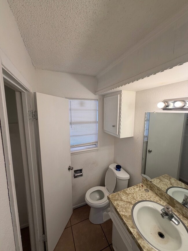 Photo - 1613 38th St Unit 1613 38th St