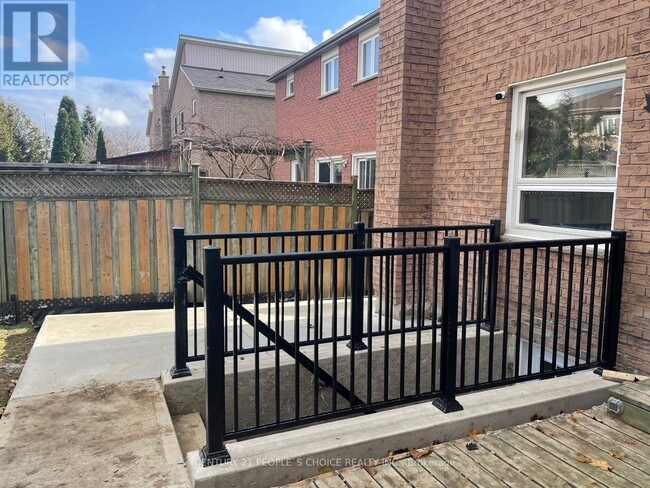 Photo - 319 Barber Dr