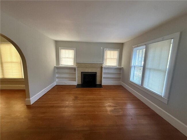 Photo - 254 Tuttle Ave