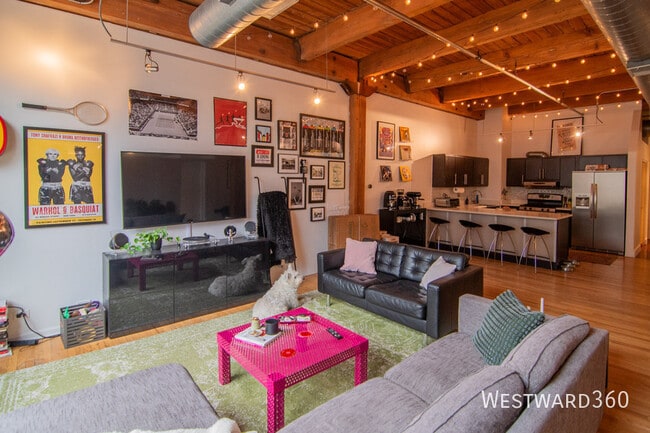 Photo - 1017 W Washington Blvd Unit 4B