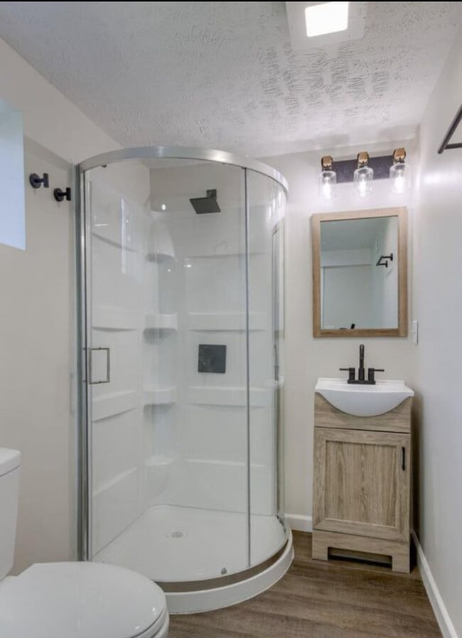 Photo - 3304 Redick Ave