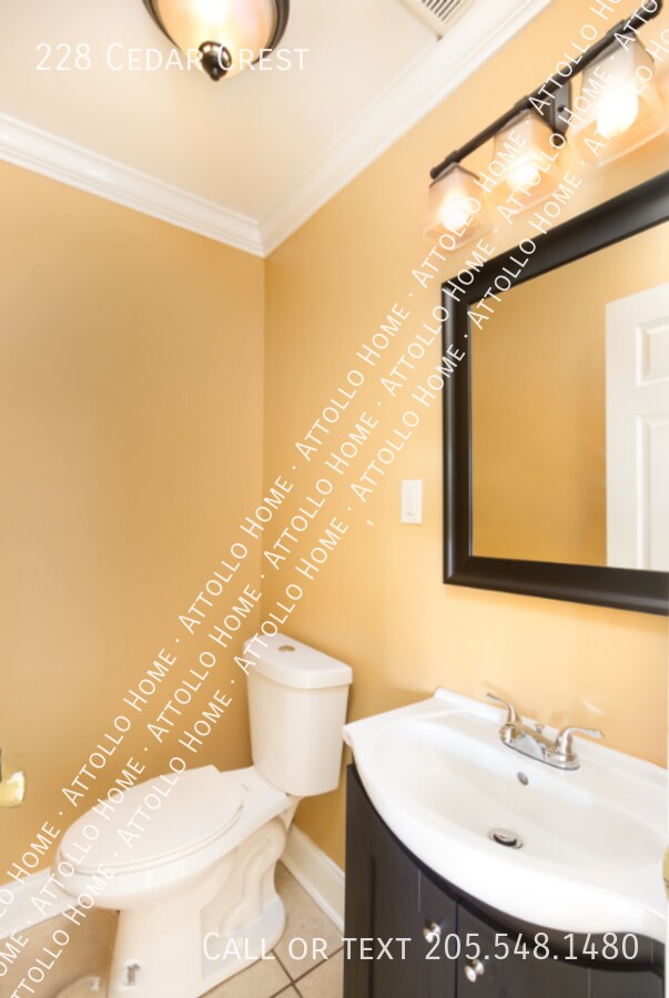 Photo - 228 Cedar Crest