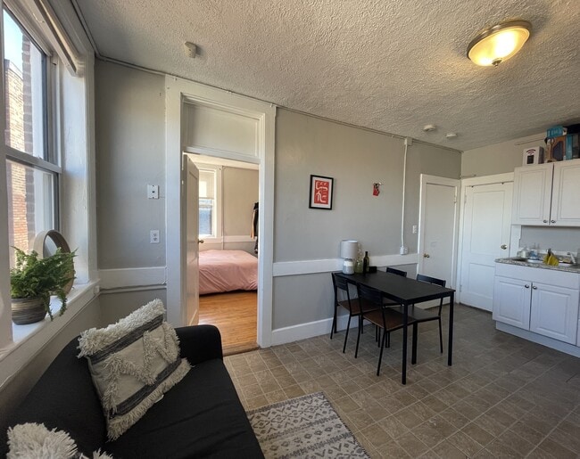 Photo - 159 Endicott St