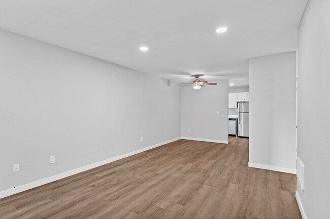 Point Loma Bay Apartments