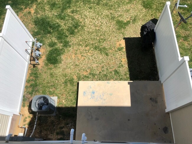 Photo - 655 Twisted Oak Dr NW