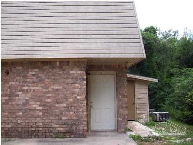 Building Photo - 1151 Lake Dr