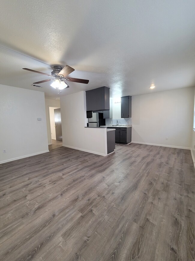 Photo - Tuscan Springs Apartments