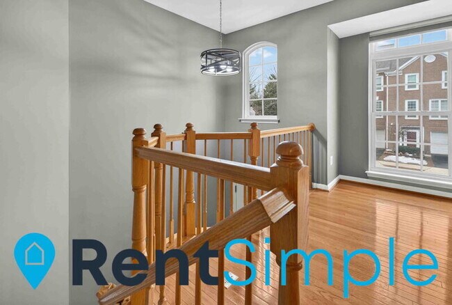 Photo - 25201 Dunvegan Square