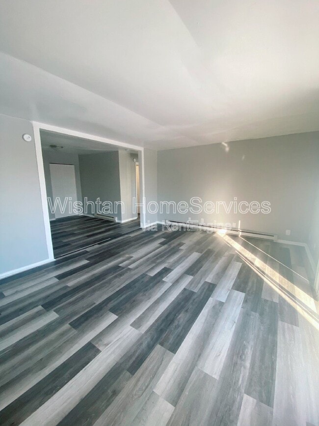 Photo - 220 Charleston Blvd Unit 6