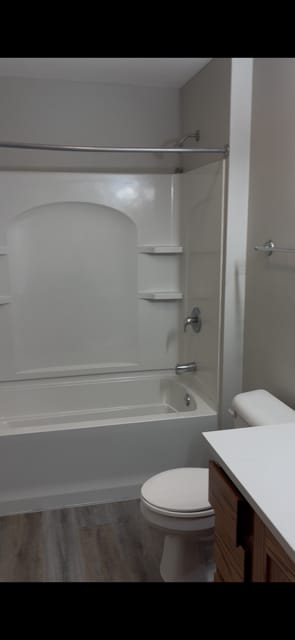 Bathroom - 815 Meadowview Ln Unit 815